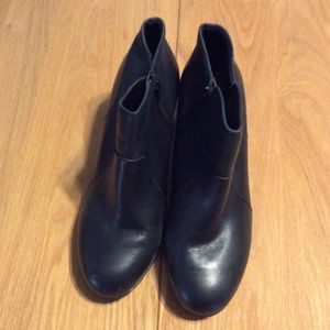 Easy Spirit Brillian Heeled Black Ankle Booties